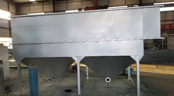 高效纖維過(guò)濾設(shè)備有哪些類(lèi)型?-青島樂(lè)中環(huán)?？萍加邢薰? /> 
</p>
<p style=