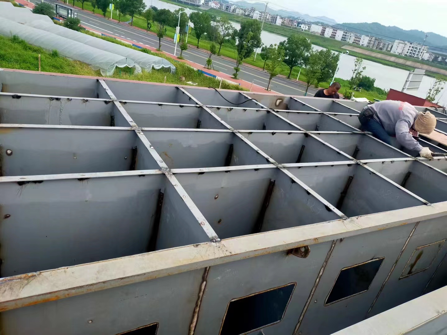 自來(lái)水廠一體化凈水器技術(shù)特點(diǎn)有哪些？